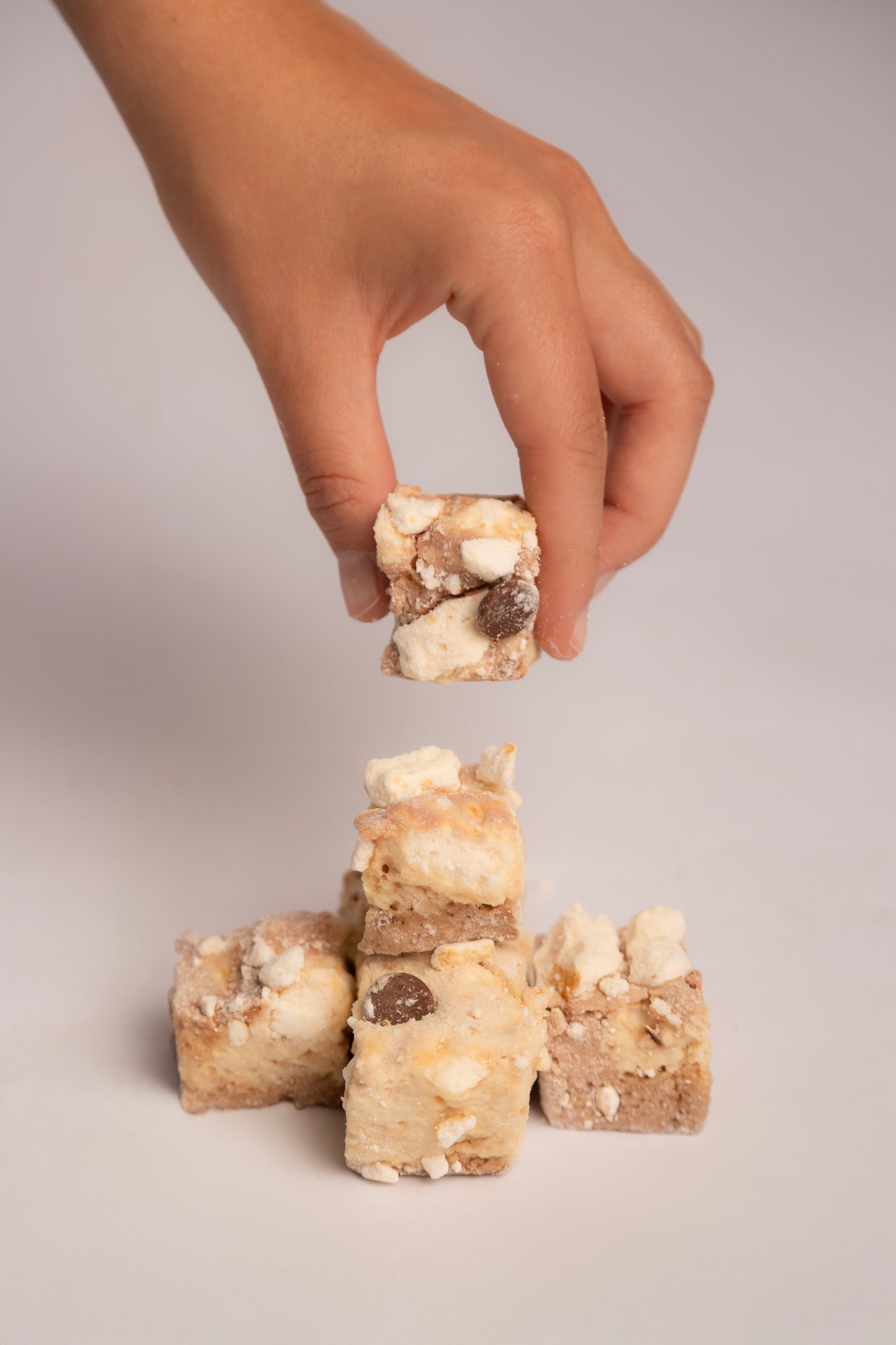 Chocolate & Caramel Meringue Mallow Bites