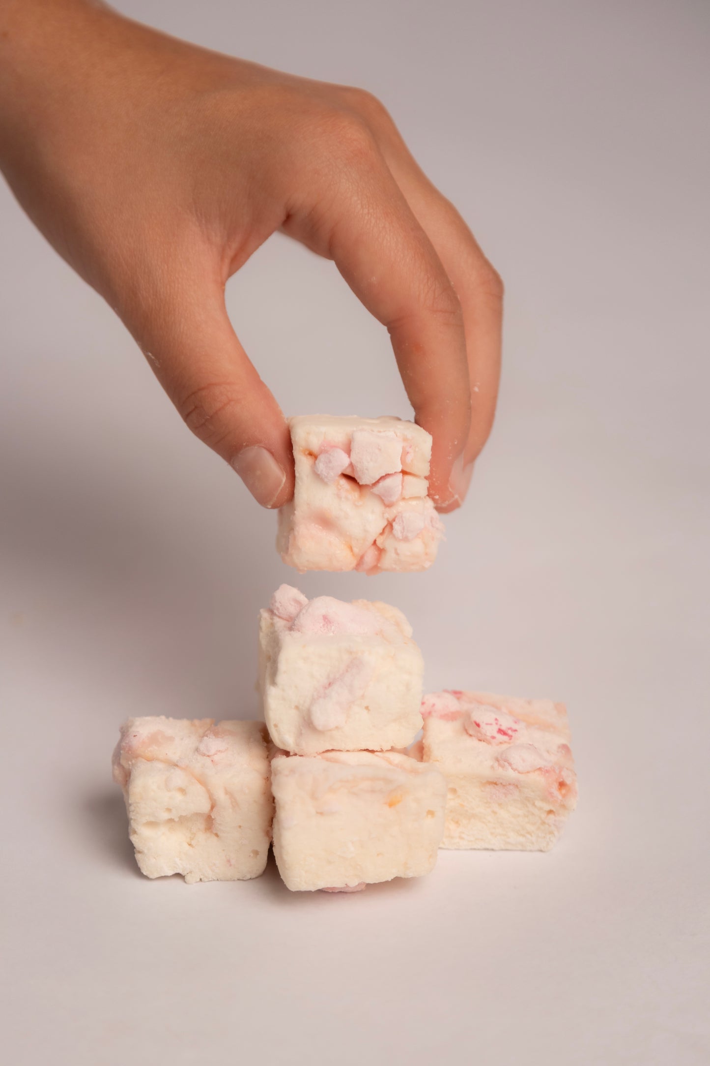 Strawberry Meringue Mallow Bites