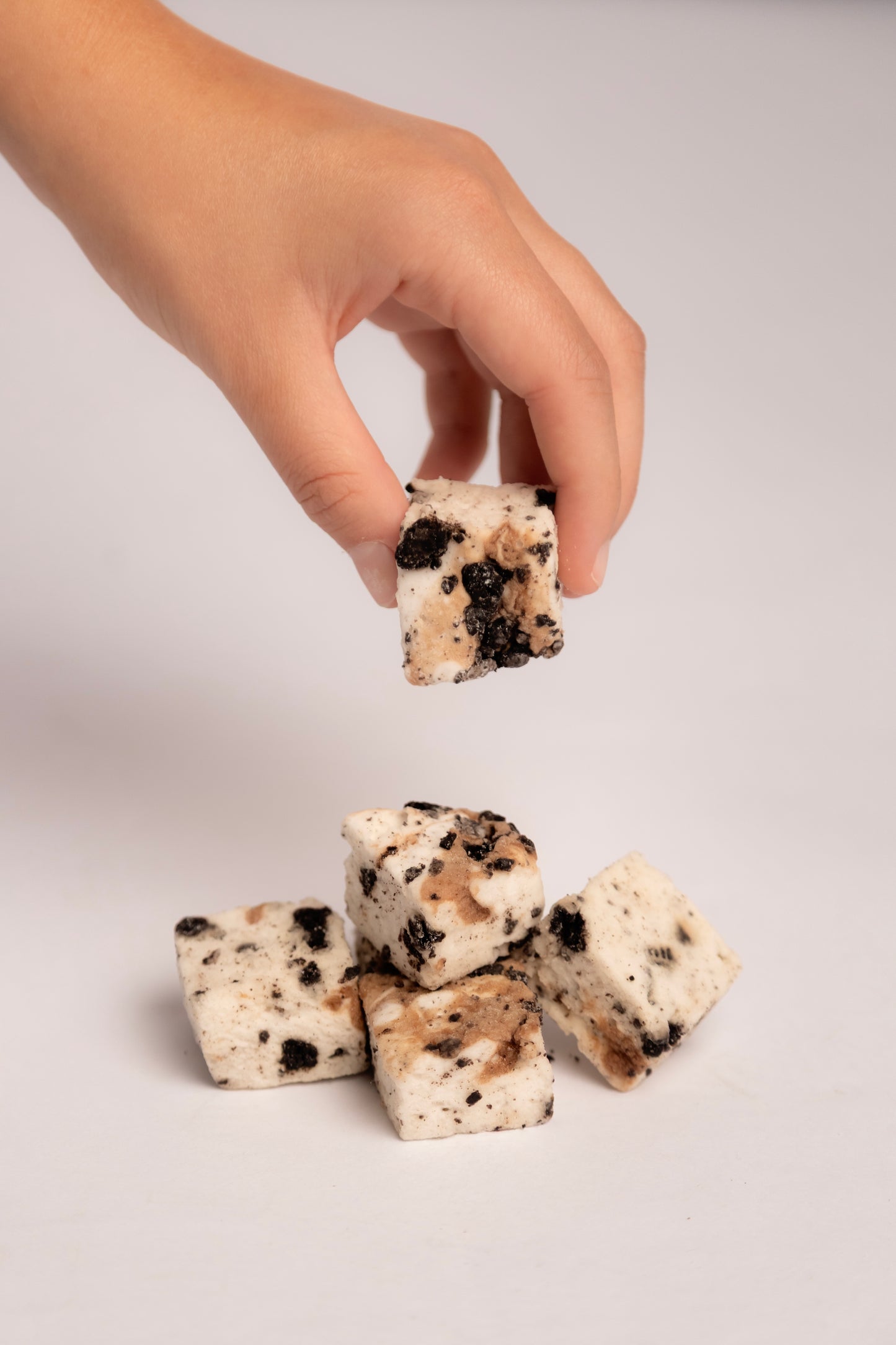 Cookies & Cream Mallow Bites