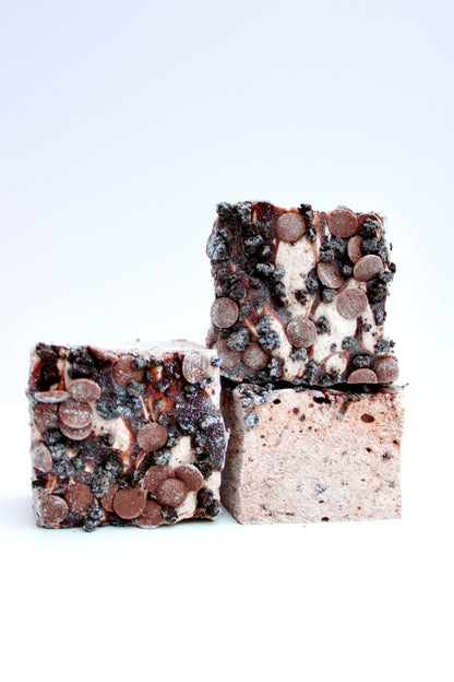 Chocolate Cookie Crunch Marshmallows (with Galaxy® Cookie Crumble)